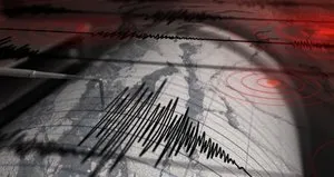 Endonezya’da 6,4 büyüklüğünde deprem