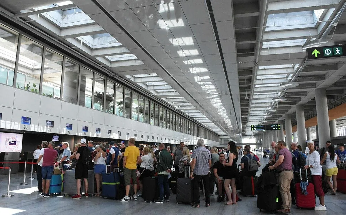 Ingiliz Turistler Rotayi Turkiye Ye Kirdi A Haber Son Dakika Ekonomi Haberleri