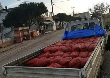 Erdek'te 2 ton kaçak midye ele geçirildi