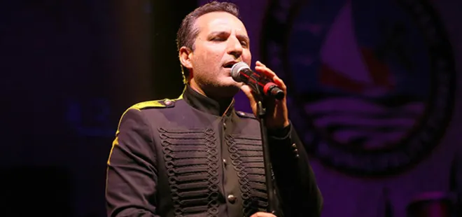 Rafet El Roman bayramları karıştırdı