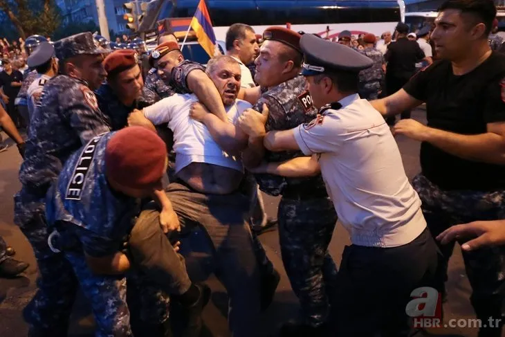 Ermenistan karıştı! Paşinyan’ın evine yürümek isteyen protestoculara sert müdahale