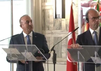 Çavuşoğlu'ndan İtalyan gazeteciye ayar