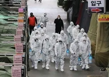 Çin'in Lancou kentinde koronavirüs şoku! Dondurulmuş karides paketinde...