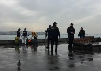 Beşiktaş sahilinde silahla intihar