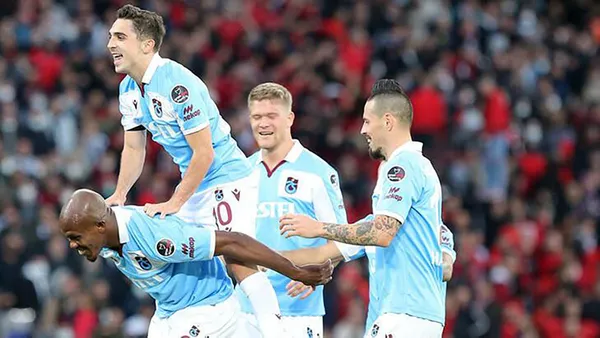 Son dakika | Trabzonspor Başkanı Ahmet Ağaoğlu'ndan şampiyonluk uyarısı: Sakın ha... - 3