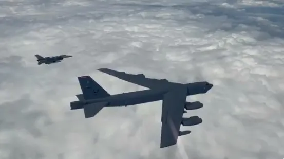 Türk F-16’ları ve ABD B-52’leri birlikte uçtu