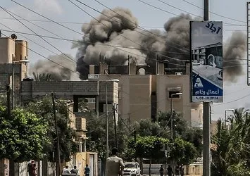 Katil İsrail yine ölüm saçtı! Gazze’de katliam...