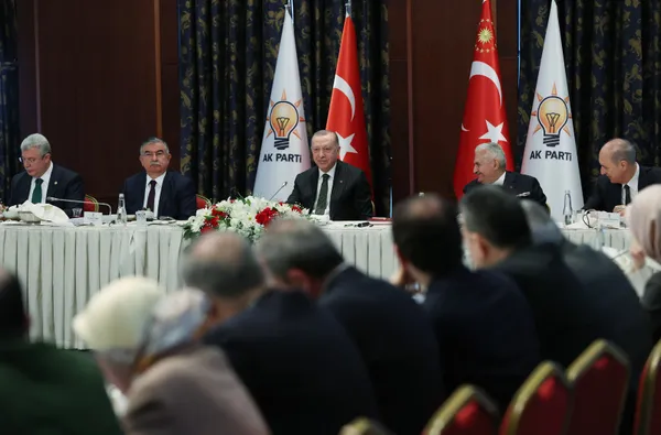 Son dakika: Başkan Erdoğan milletvekilleriyle buluştu! AK Parti'den Batı'ya Kırım tepkisi - 3