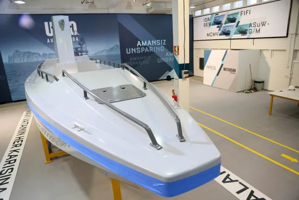 Son dakika: Düşmanlara korku salacak! Türkiye’nin yerli ve milli silahlı insansız deniz aracı denizlere iniyor! İHA’lar havadan onlar denizden vuracak