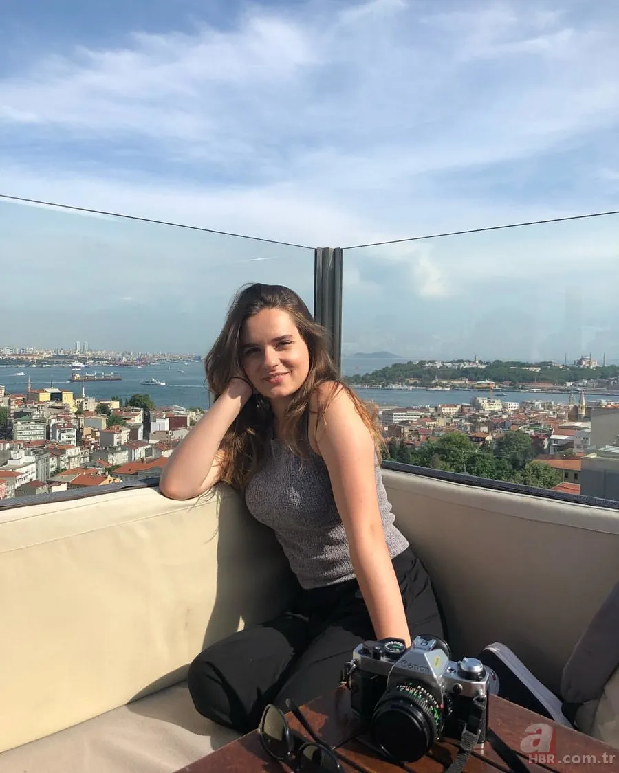 EDHO'nun yıldızı Ece Hakim Harvard Üniversitesi'nden mezun oldu! 4