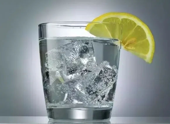 Maden suyunun bilinmeyen faydası! Saçınızı yıkarsanız...