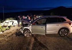 Çorum'da iki otomobil çarpıştı! Ortalık savaş alanına döndü: 7 yaralı