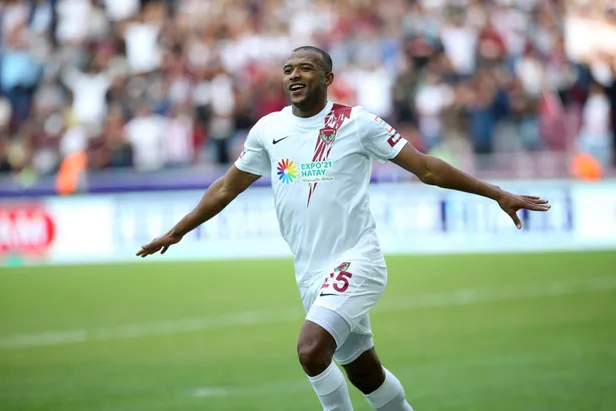 hatayspor-besiktas-canli-izle-25-aralik-hatayspor-bjk-maci-sifresiz-anlik-kesintisiz-full-hd-4k-izleme-ekrani-1703519990527.jpg Hatayspor Beşiktaş maç özeti | 25 Aralık Hatayspor-BJK maçı kaç kaç bitti? - 4