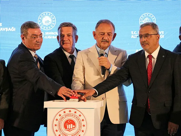 Başkan Erdoğan'dan Adıyaman'daki törende önemli mesajlar: Devletimizin tüm imkanları deprem bölgesinde - 7