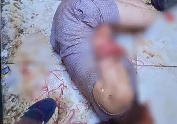 Kadıköy'de korkunç olay! Arkadaşları kanlar içinde buldu