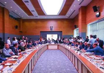 İçtüzük değişikliği komisyonda kabul edildi