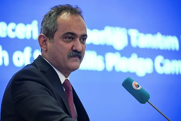 Son dakika: Milyonlarca öğrencinin karne heyecanı! Yarıyıl tatili için son ders zili bugün çalacak | MEB’den yarıyıl tatilinde bir ilk