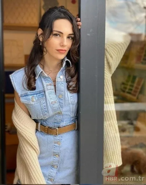 Demet Özdemir'in pozlarına beğeni yağdı! Kıyafetlerinin bedeli dudak uçuklattı 19