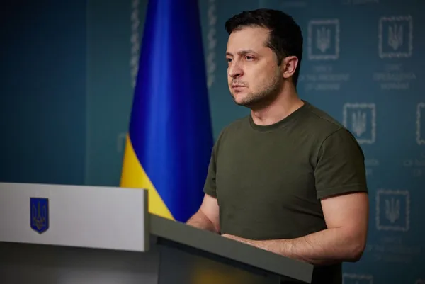 son-dakika-zelenskiyden-ab-ve-rus-askerlerine-cagri-1646041539309.jpg Son dakika: Zelenskiy'den AB ve Rus askerlerine çağrı! - 2