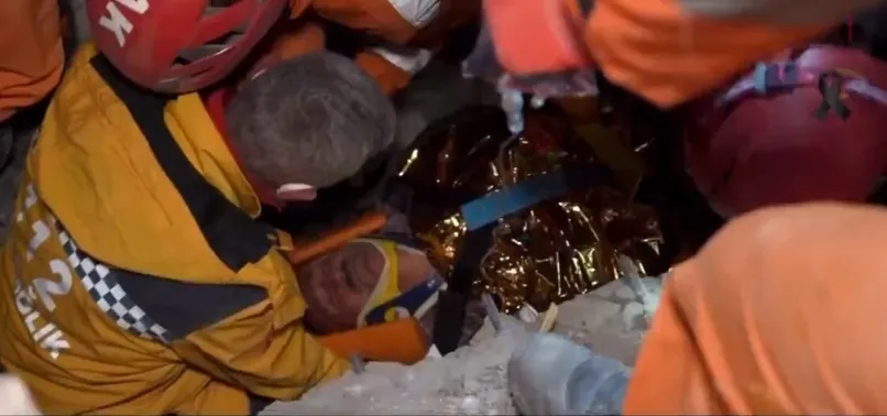 Gaziantep’ten 65 saat sonra gelen müjdeli haber: 61 yaşındaki Ahmet Kurt enkazdan sağ çıkarıldı