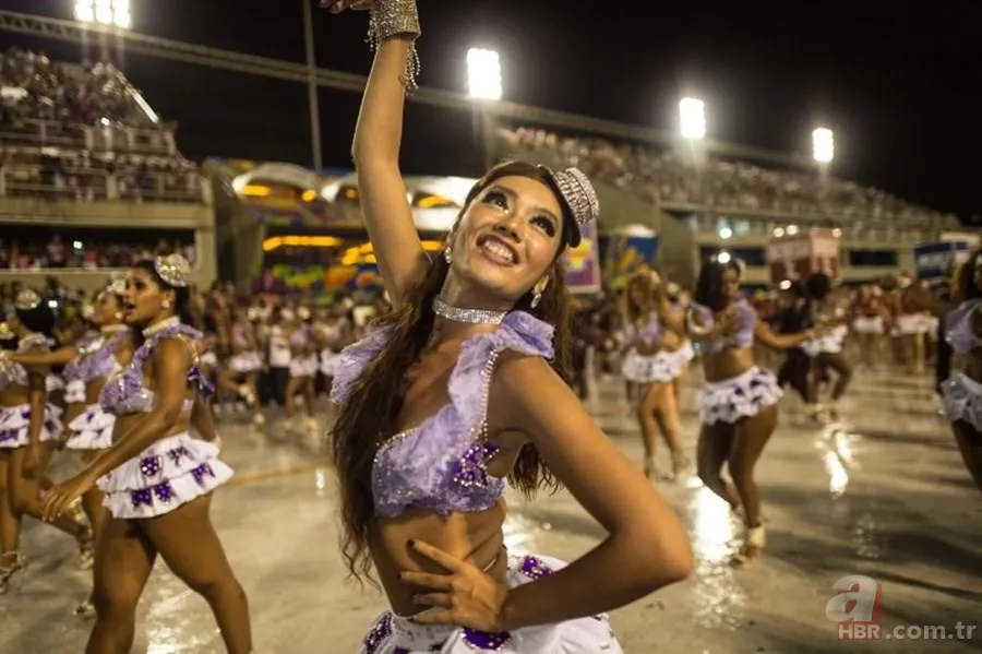 Dünyanın en tanınmış karnavalı Brezilya'da başladı 13