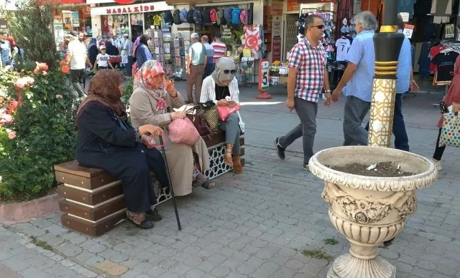 Son dakika: Denizli'de 6 büyüklüğünde deprem! Birçok ilde de hissedildi - 6
