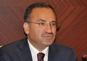 Adalet Bakanı Bozdağ: Darbe talimatının Gülen tarafından verildiği güneş gibi ortada