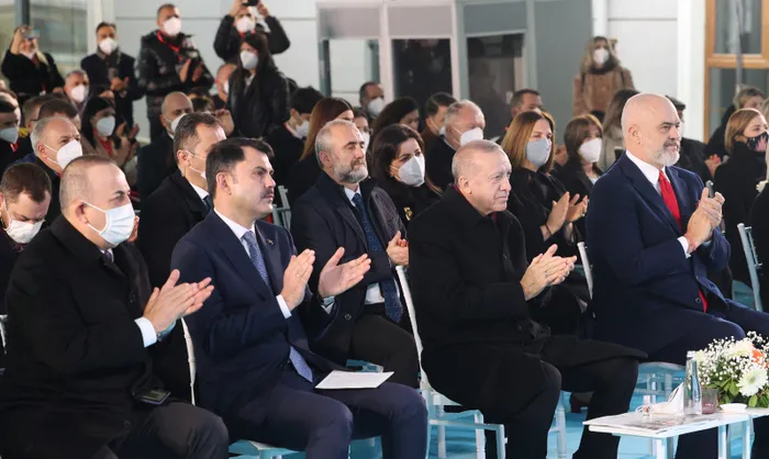 Son dakika: Başkan Erdoğan’dan Arnavutluk’ta deprem konutları teslim töreninde önemli açıklamalar