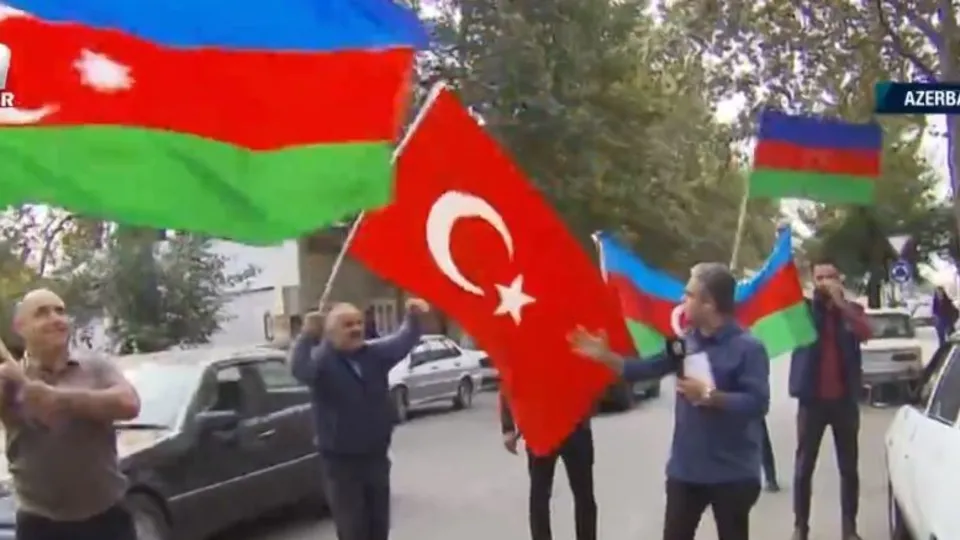 Azerbaycan'da büyük coşku! Türkiye ve Azerbaycan bayrakları dalgalanıyor! A Haber ekibi sıcak noktada