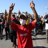 Moria kampındaki sığınmacılar Atinaya yürüyor