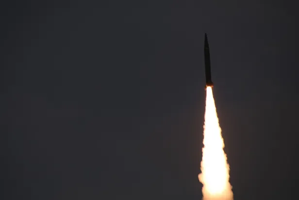 Tayfun Balistik Füzesi nedir, özellikleri neler? ROKETSAN Tayfun Balistik Füze kaç kilometre menzile sahip?