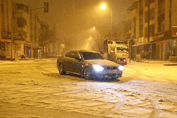 ankarada-kar-yagisi-etkili-oldu-1646276363622.jpg Ankara'da kar yağışı etkili oldu! - 1