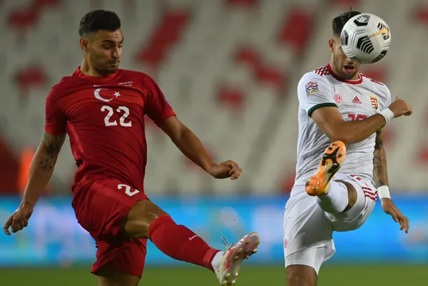 Beşiktaş Kaan Ayhan için formül arayışında