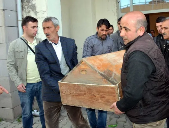 Gıda zehirlenmelerine karşı bakanlıklardan peş peşe uyarılar geldi