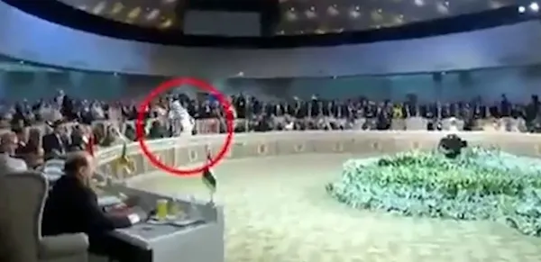 katar-emiri-al-saniden-arap-birligi-genel-sekreteri-ahmed-abul-ghaite-sert-tepki-toplantiyi-terk-etti-1697963579272.jpg Katar Emiri Al Sani’den Arap Birliği Genel Sekreteri Ahmed Abul Ghait’e sert tepki! Toplantıyı terk etti - 2