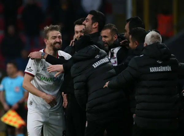 Son dakika | Volkan Demirel'den Fenerbahçe açıklaması: Doğru zamanda doğru yerdeyim - 2