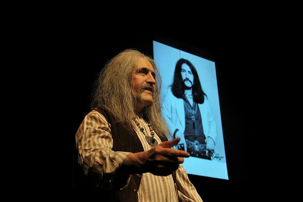 Barış Manço vefatının 22. yılında anılıyor | Barış Manço kimdir? Hangi şarkı ve eserlere imza atmıştır?