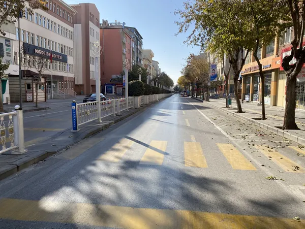 son-dakika-valilikten-aciklama-koronaviruste-ivme-dususe-gecti-1607269561165.jpg Son dakika: Valilikten açıklama: Koronavirüste ivme düşüşe geçti - 3