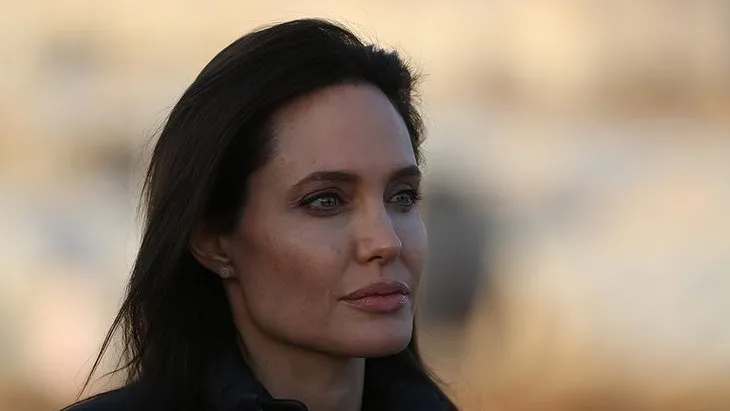 Angelina Jolie katil İsrail’e ateş püskürmüştü! Ünlü oyuncunun babası Jon Voight’ten ise soykırımcılara destek verdi