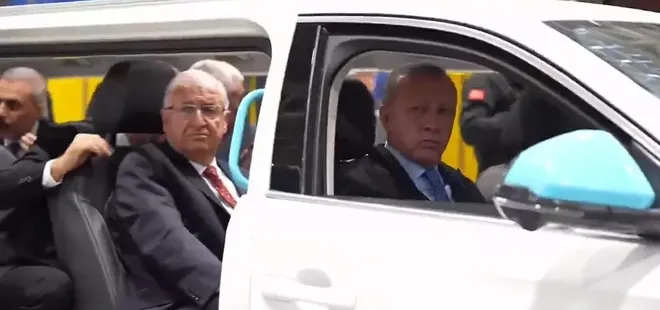 Başkan Erdoğan özel üretim TOGG aracında