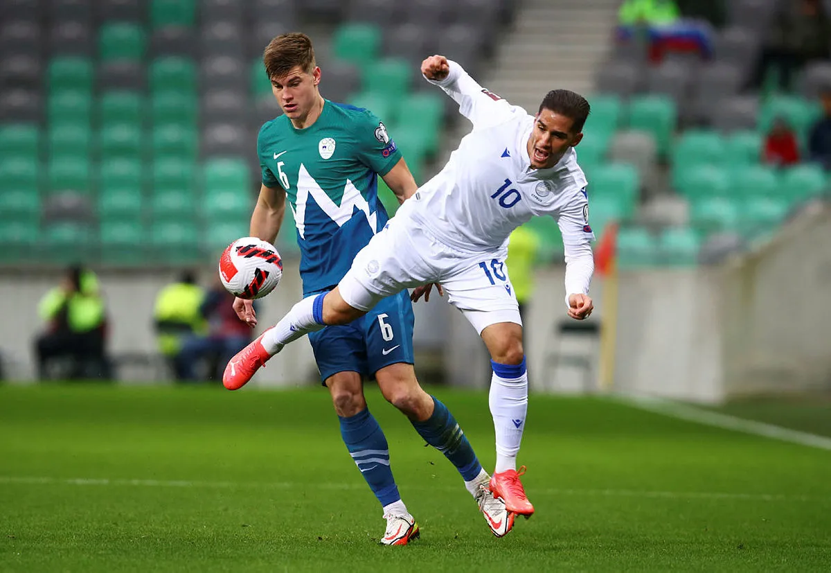 Hem stoper hem 10 numarada oynuyor! Galatasaray'dan Jaka Bijol bombası