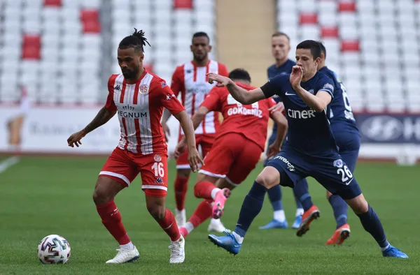 antalyada-puanlar-paylasildi-i-antalyaspor-kasimpasa-1-1-mac-sonucu-ozet-1615216638557.jpg Antalya'da puanlar paylaşıldı I Antalyaspor Kasımpaşa 1-1 (MAÇ SONUCU - ÖZET) - 1
