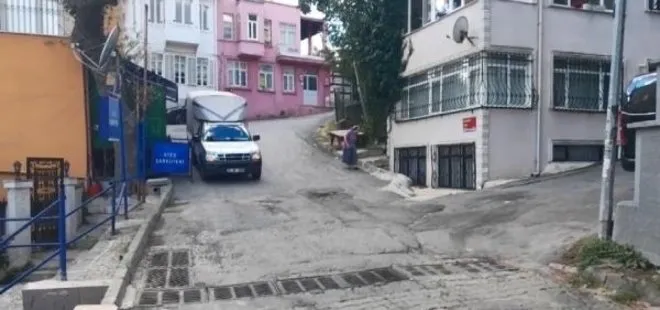İstanbul’da park yeri kavgası! Bıçakla tehdit etti kendi bacağına sapladı