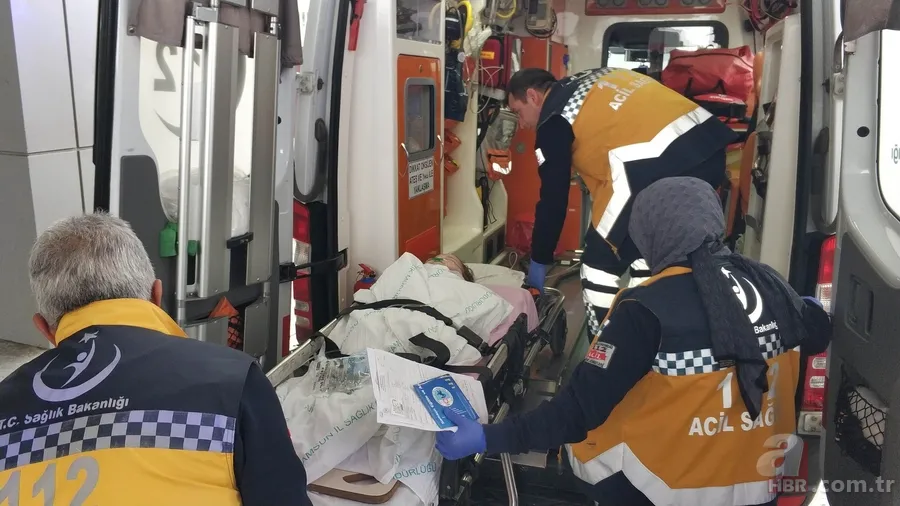 Pencereden düşen ikizlerden biri ağır yaralanırken, diğerini ise direğe tırmanan kurye kurtardı 3