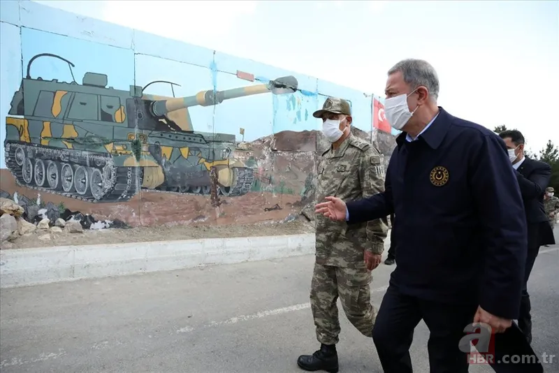 Bakan Akar ve komutanlardan karargahta yoğun mesai! Sabahın ilk saatlerine kadar ışıklar sönmedi 4