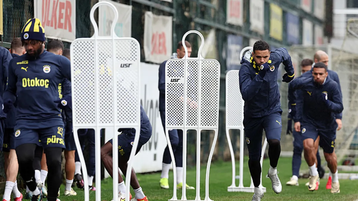 Fenerbahçe Adana Demirspor maçının hazırlıklarını sürdürdü