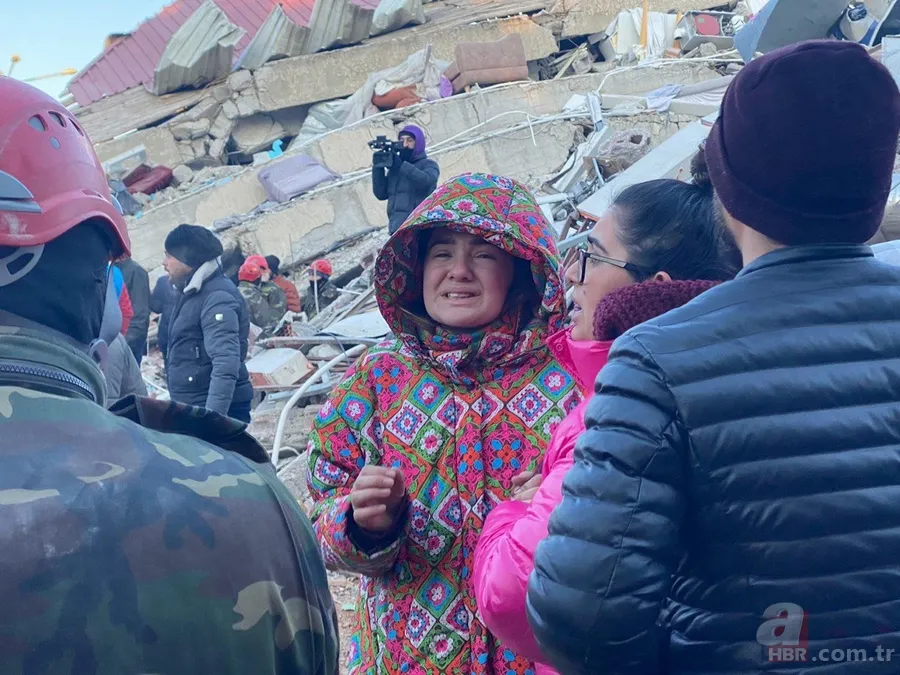 Enkaz başında umutlu bekleyiş! Kurtarma çalışmaları aralıksız devam ediyor 10