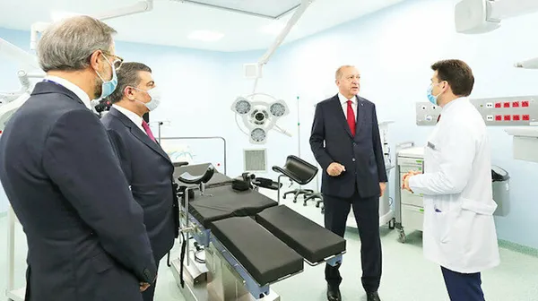 54-yeni-hastane-yatirimlar-koronavirusle-mucadeleye-buyuk-katki-sagladi-1609710447816.jpg 54 yeni hastane! Koronavirüsle mücadeleye büyük katkı verecekler - 3