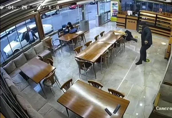 1709561392913.jpeg Kayseri'de kan donduran olay! Çift silahla ateş açtı canından oldu! O anlar kamerada - 1