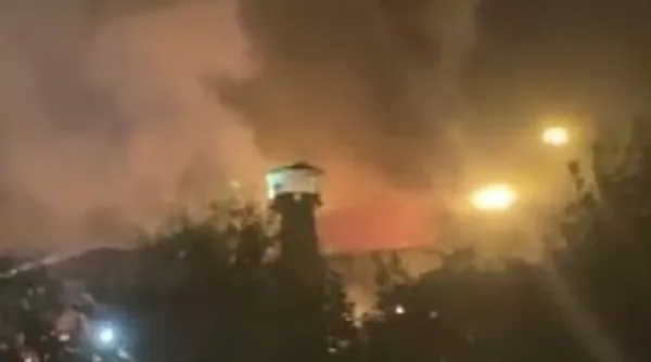 İran karıştı: Hapishanede dev yangın